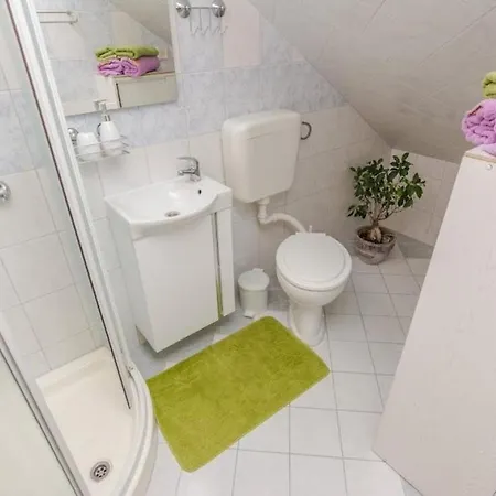 Apartment Family Friendly With A Swimming Pool Privlaka (Zadar)